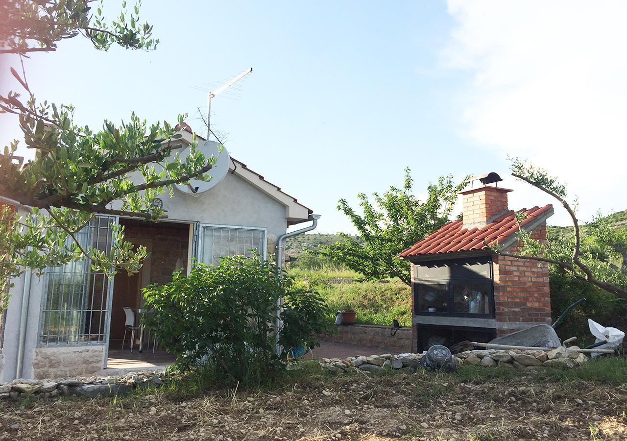 Holiday Home Olive 希贝尼克 外观 照片