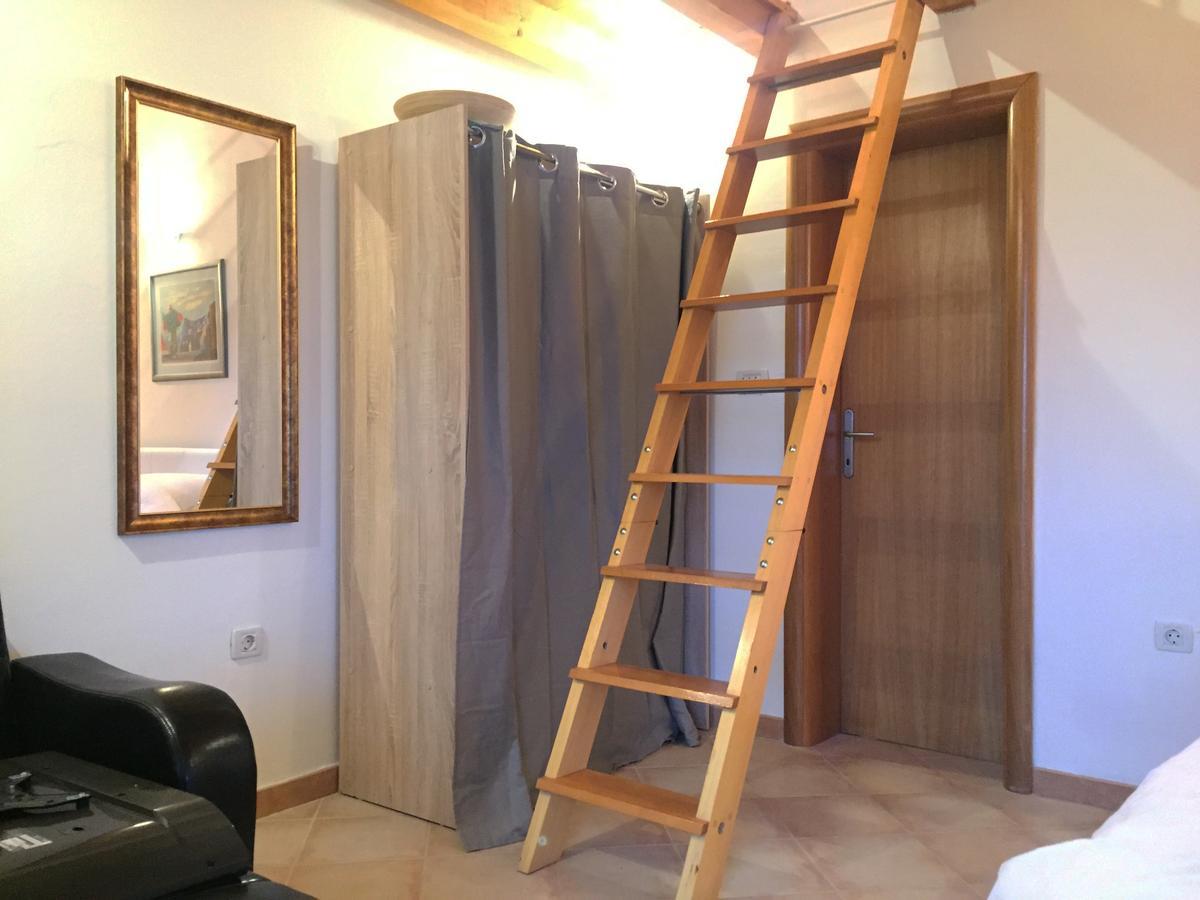 Holiday Home Olive 希贝尼克 外观 照片