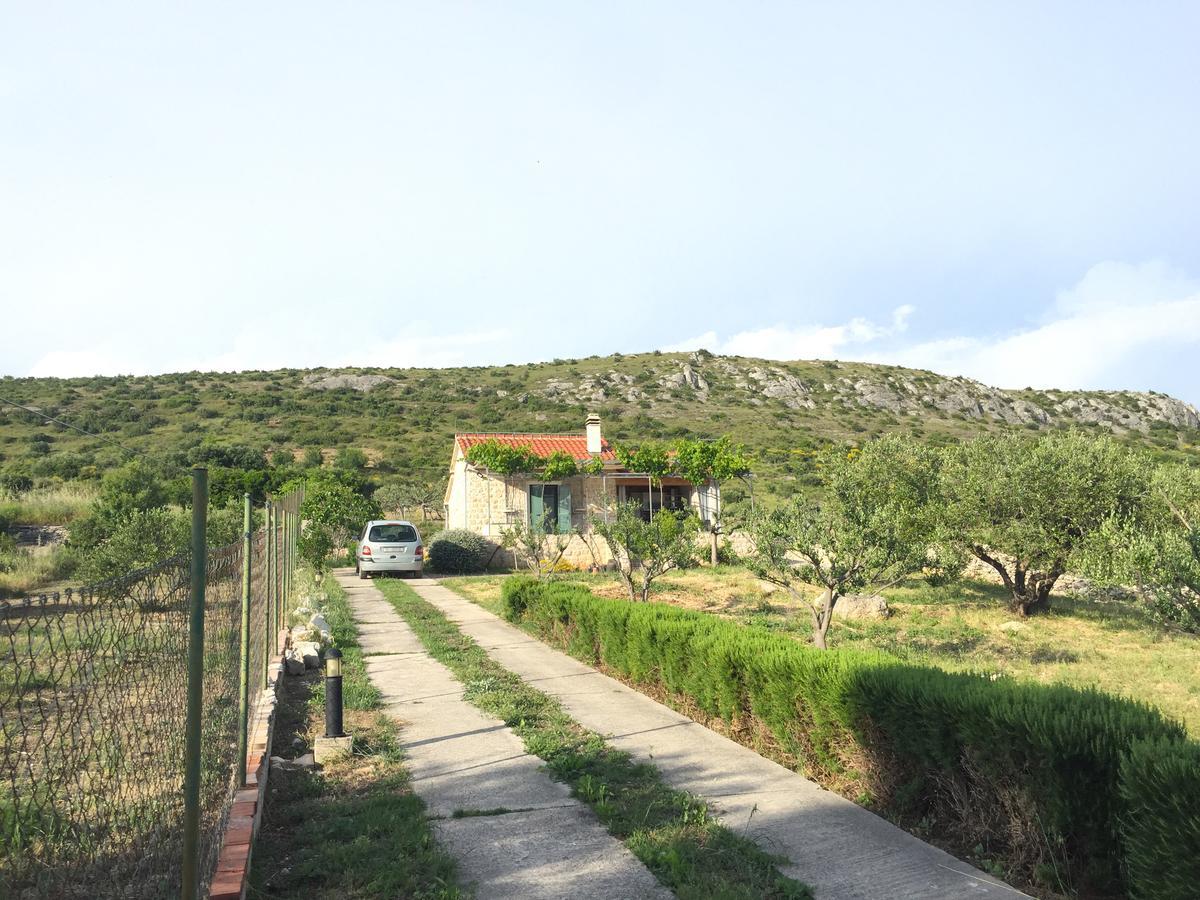 Holiday Home Olive 希贝尼克 外观 照片